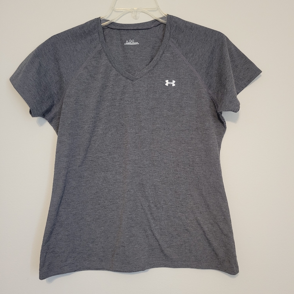 Under Armour Gray Athletic Shirt Size L